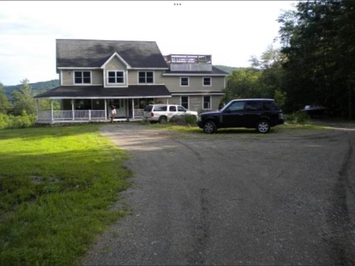 Mount Snow, Snowmobilers N Trailers Plenty Of Parking Villa Wilmington Exterior photo